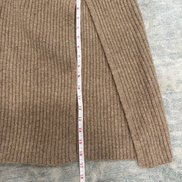 NWOT Blue Ivy sweater maxi dress w/front slit. Size S - Picture 6 of 6